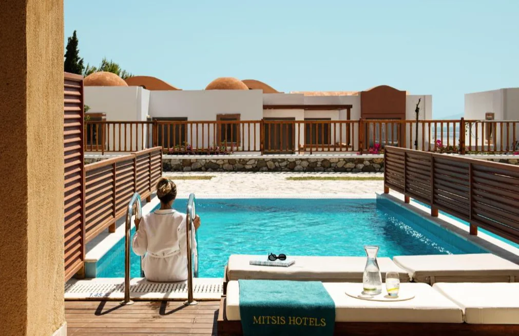 Mitsis Blue Domes Exclusive | prive bad